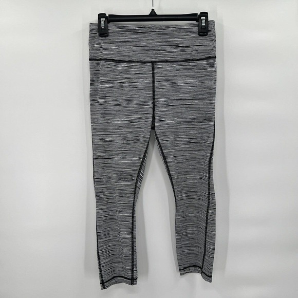 Athleta Leggings Womens Small Black White Striped Capri Stretch Yoga‎ Workout - Picture 1 of 8